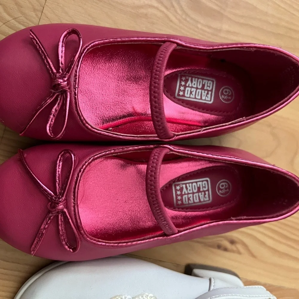 White Dress Shoes Pink Fancy Toddler Shoes Little Girl Shoes Sz 5 and 6.5